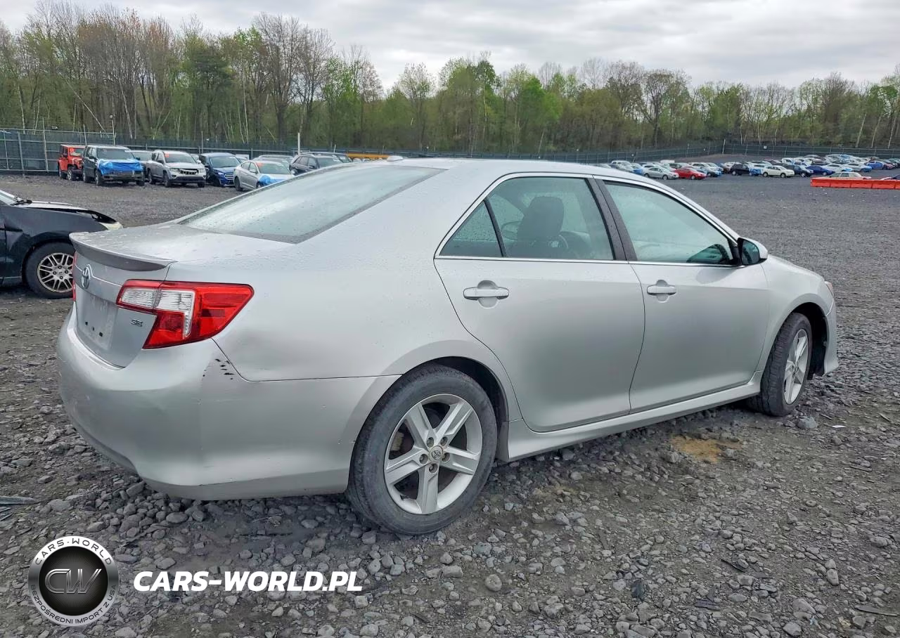 2013 Toyota Camry Se VIN:4T1BF1FK7DU663887 - 3