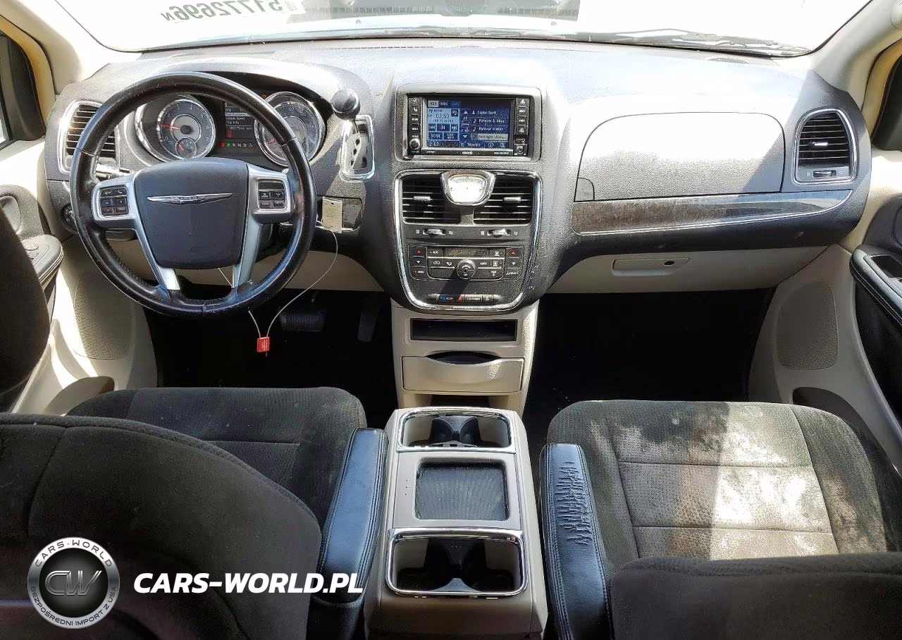 2012 Chrysler Town & Country Touring VIN:2C4RC1BG1CR124562 - 8