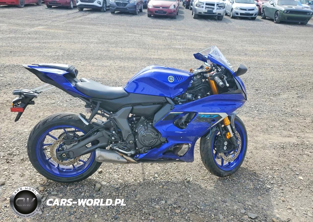 2025 Yamaha Yzfr7