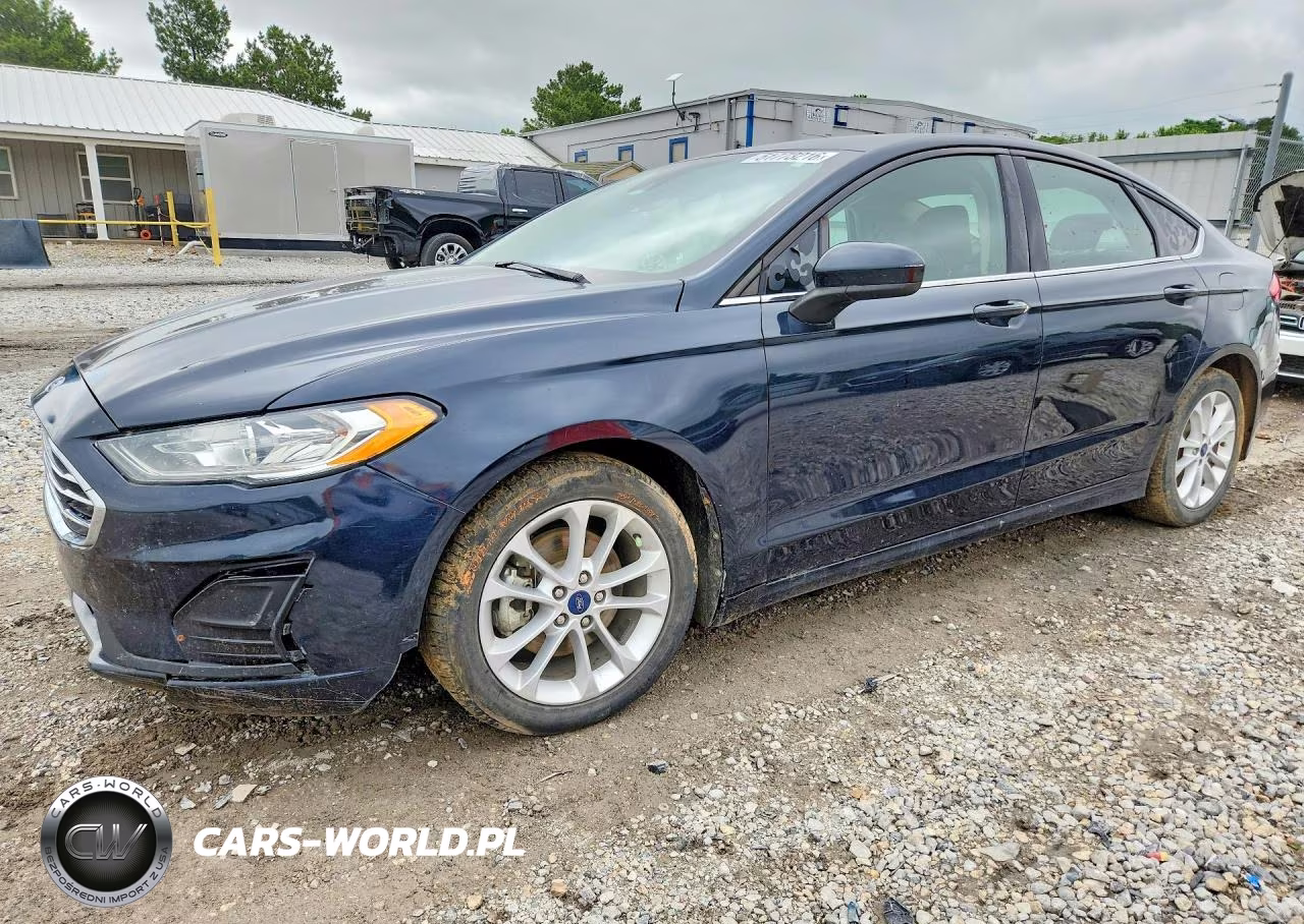 2020 Ford Fusion Se – zdjęcie 1 z 12