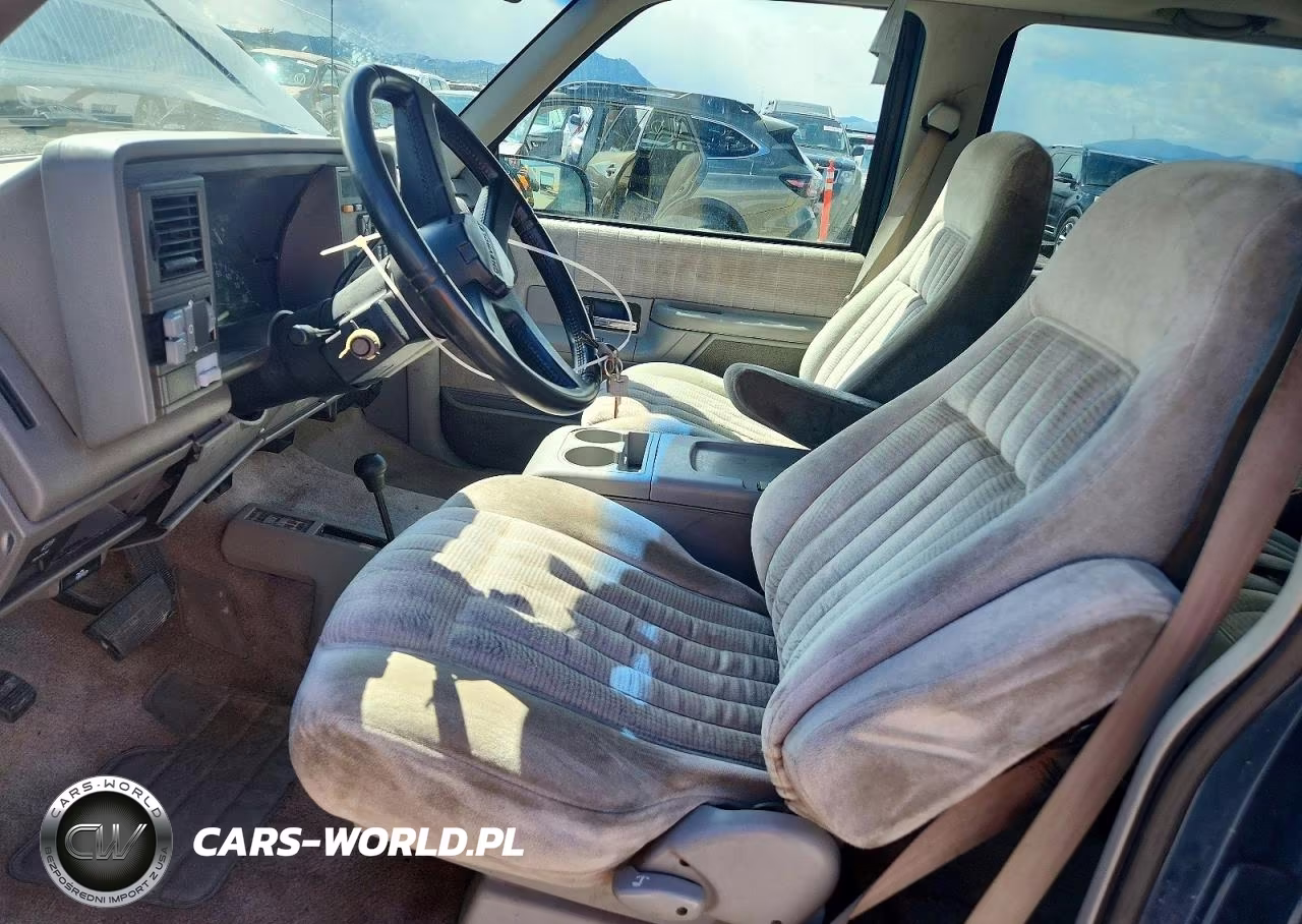 1994 Chevrolet Subrban VIN:1GNFK16K0RJ362122 - 7