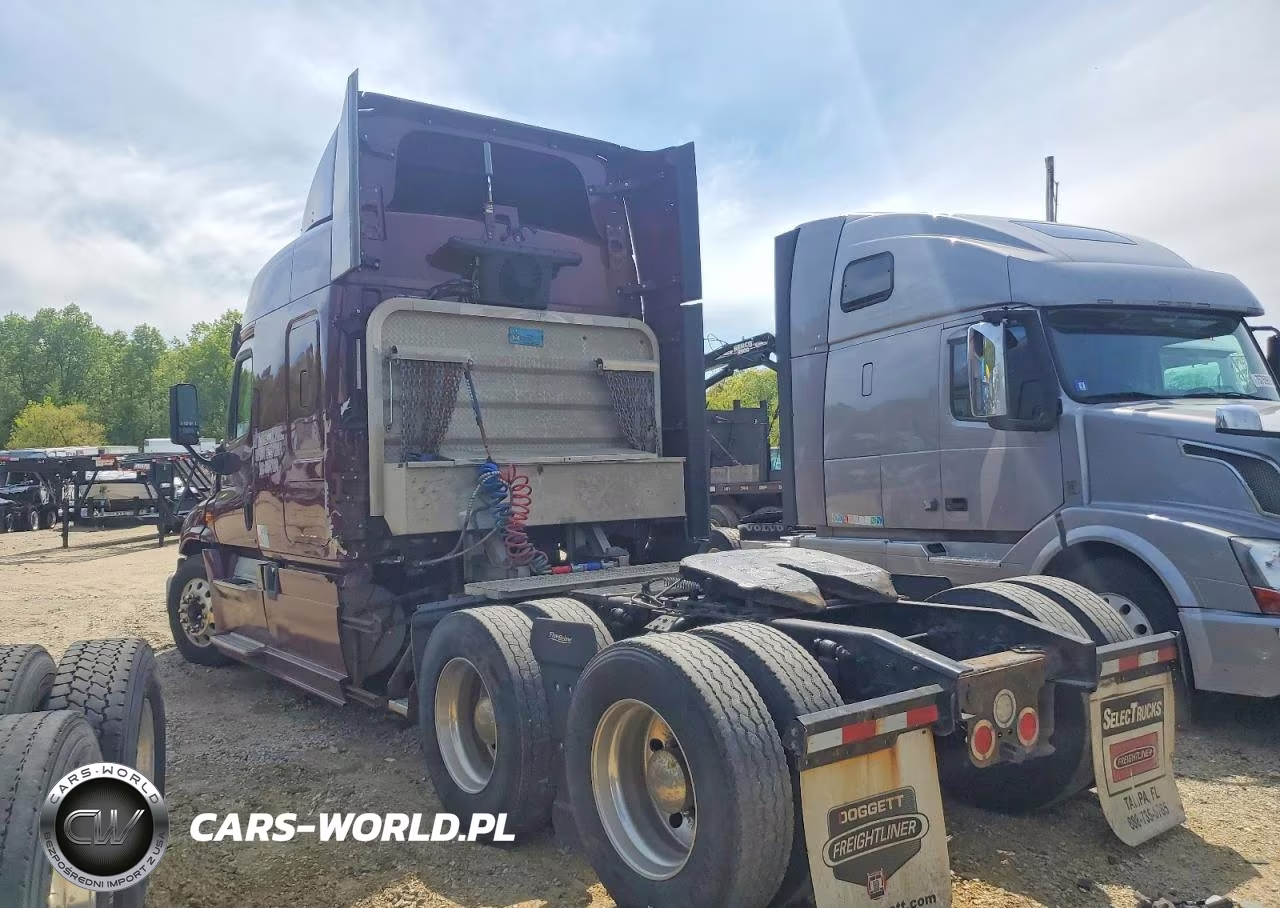 2018 Freightliner Cascadia 125 Semi Truck VIN:3AKJGLDV5JSJK1188 - 3