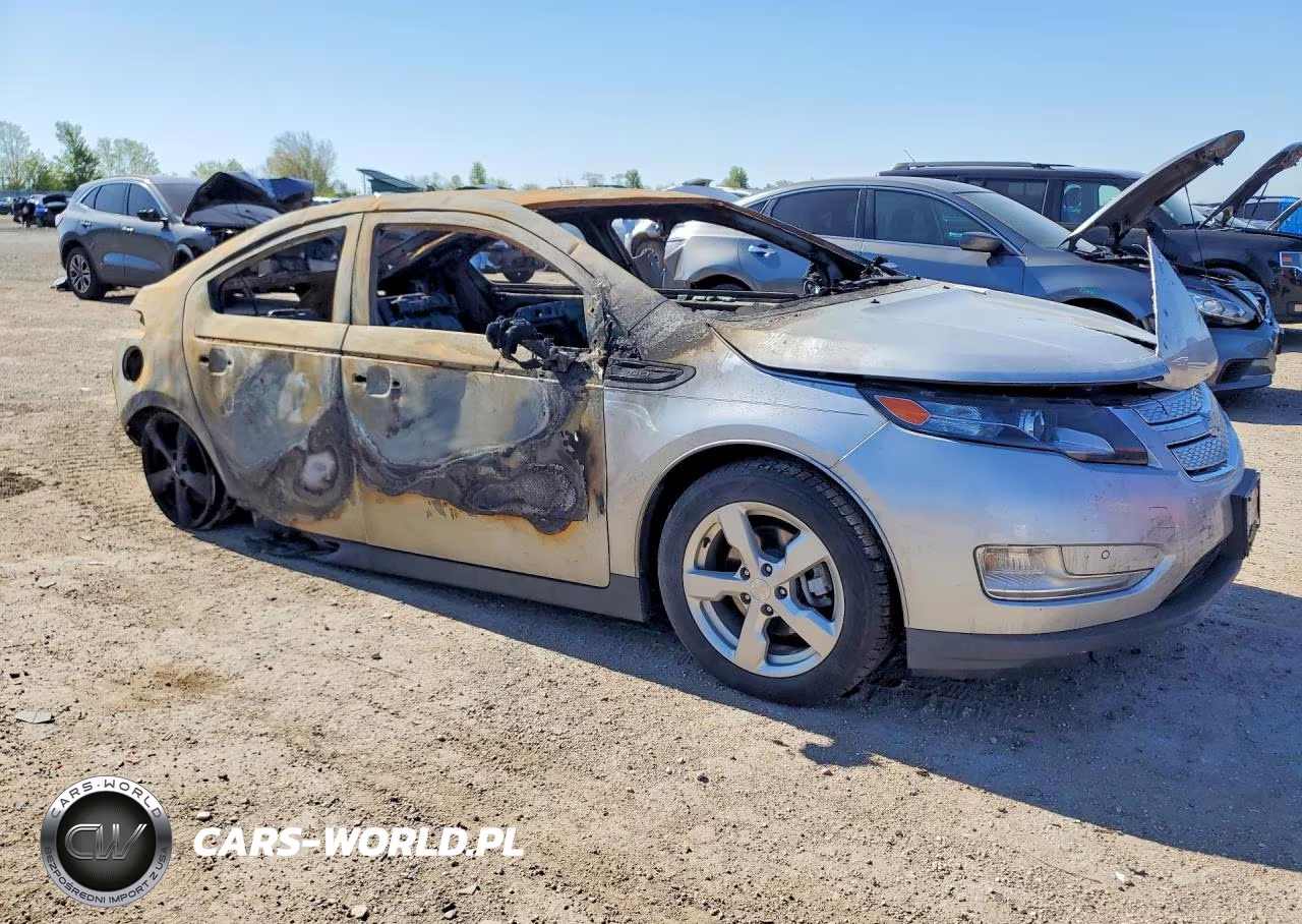 2015 Chevrolet Volt VIN:1G1RB6E47FU107668 - 4