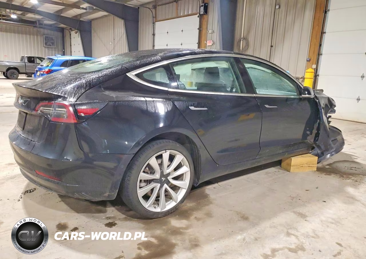 2020 Tesla Model 3 VIN:5YJ3E1EA8LF785542 - 3