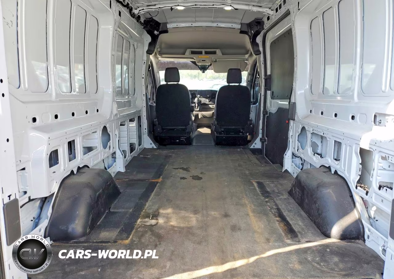 2023 Ford Transit 250 Delivery Van VIN:1FTBR1C81PKC12300 - 10
