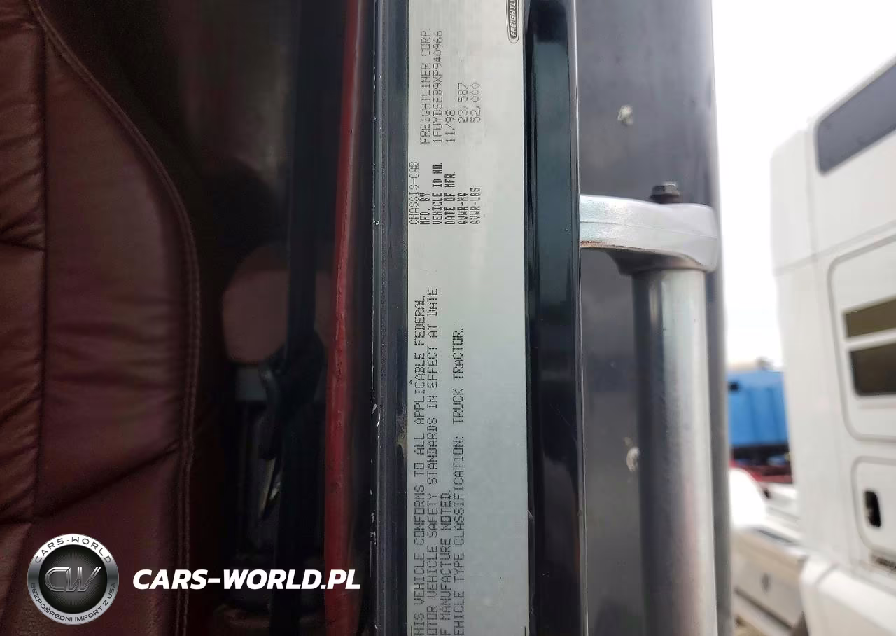 1999 Freightliner Fld120 Semi Truck VIN:1FUYDSEB9XP940966 - 10
