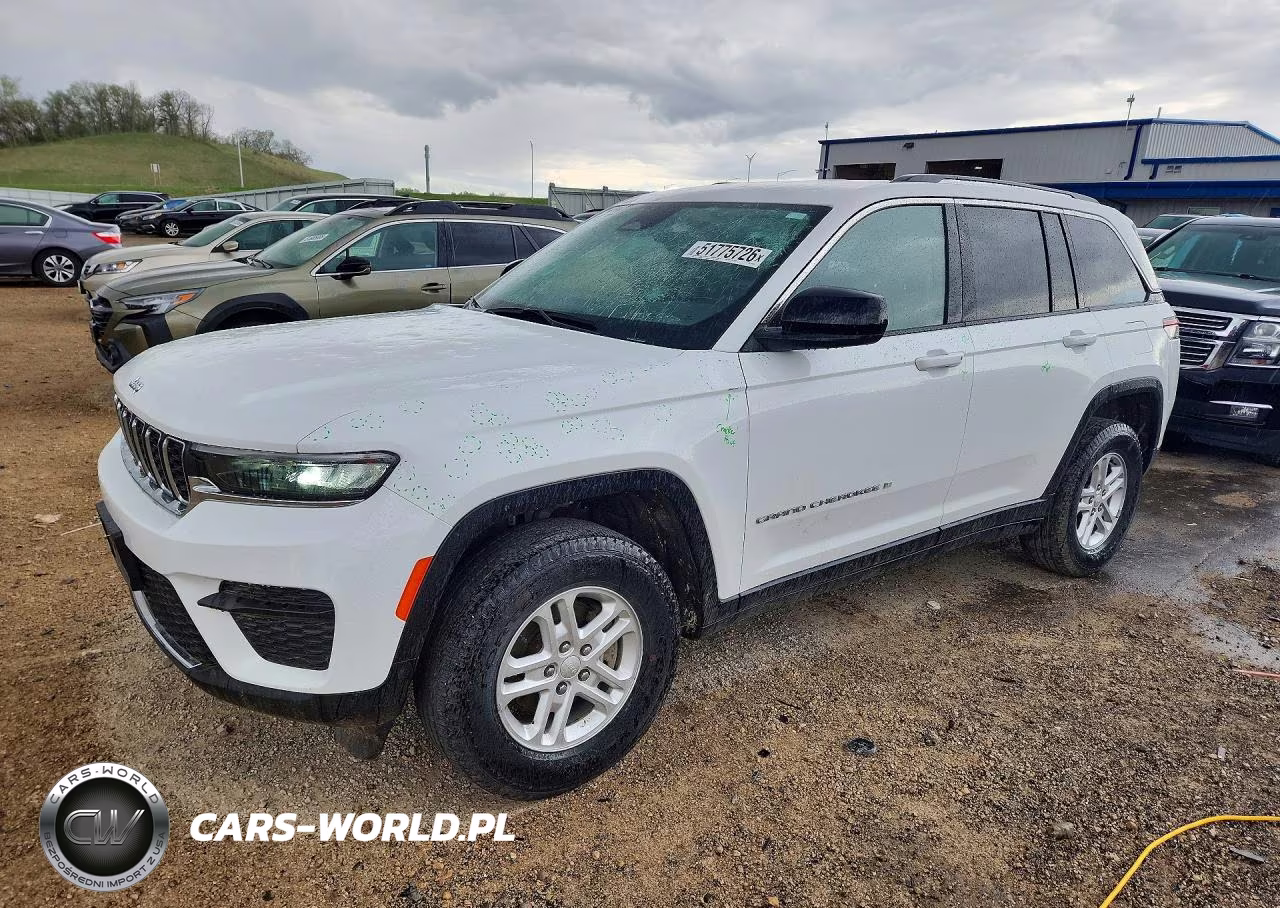 2023 Jeep Grand Cherokee Laredo
