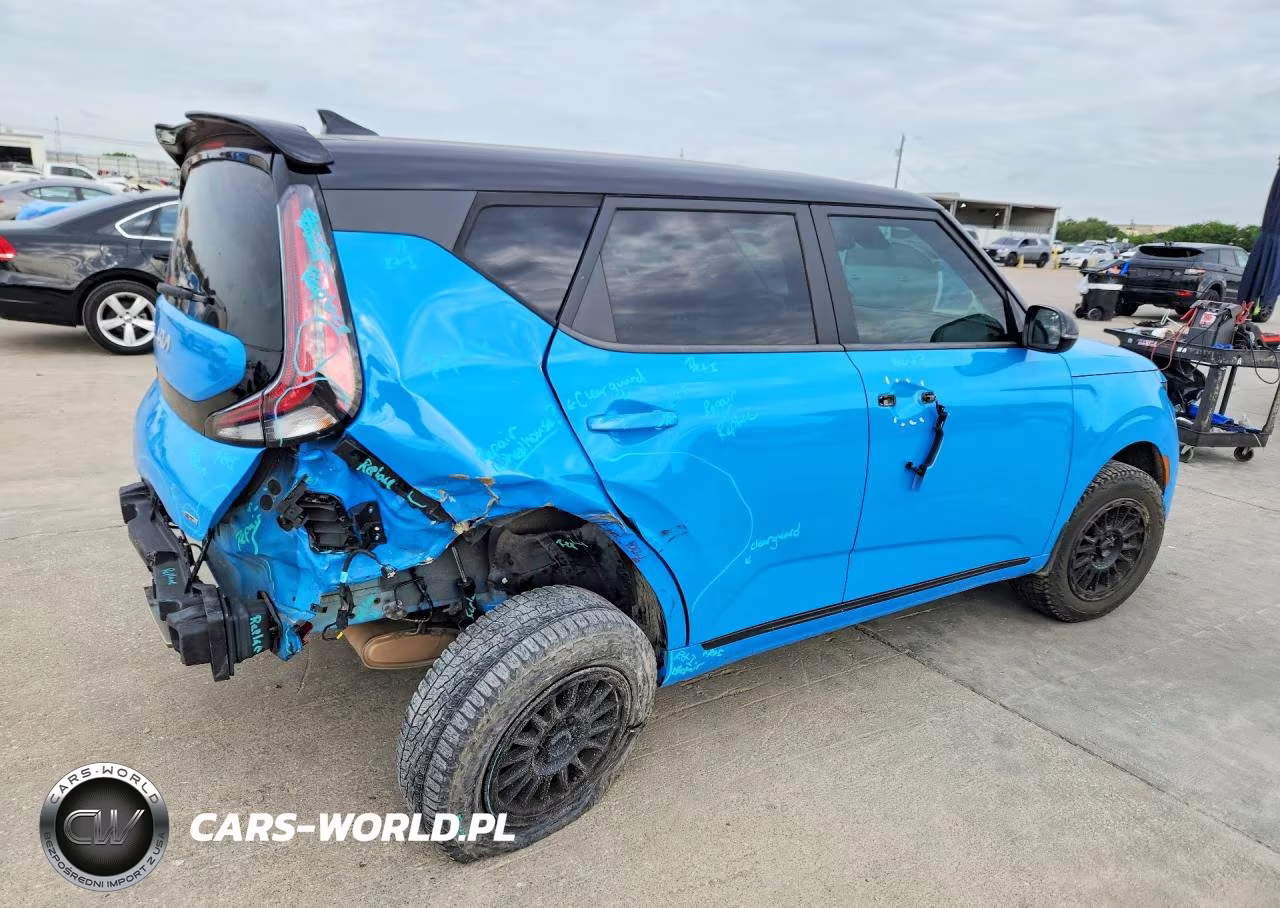 2023 Kia Soul Gt Line VIN:KNDJ53AUXP7193705 - 3