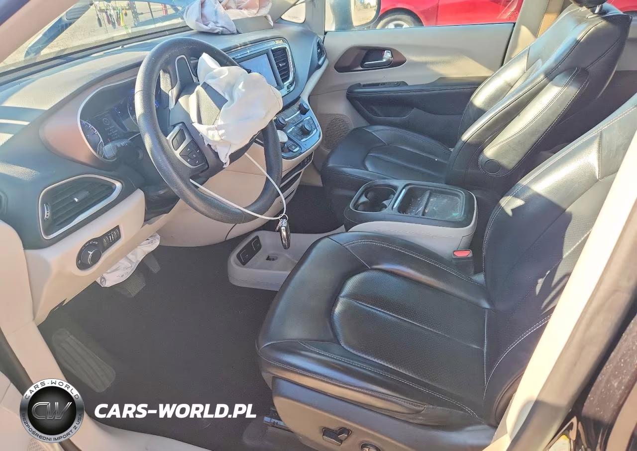 2020 Chrysler Voyager Lxi VIN:2C4RC1DG7LR286130 - 7