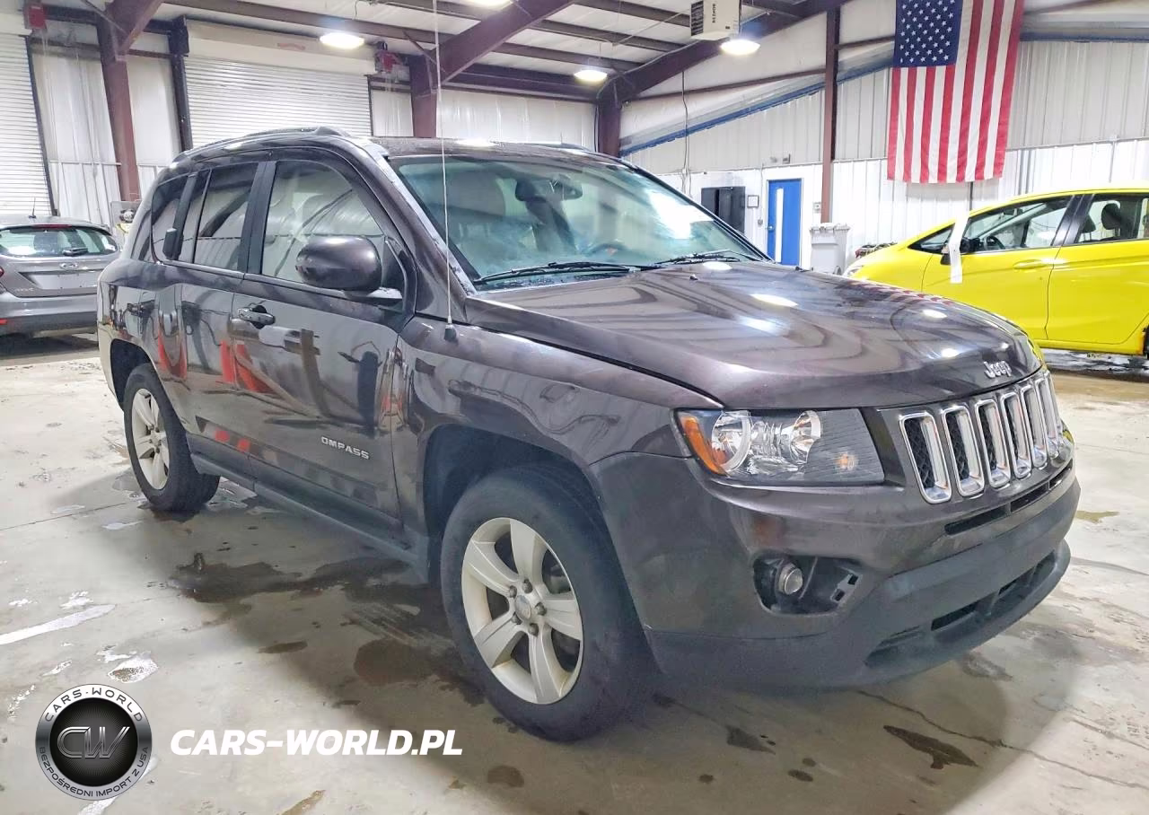 2014 Jeep Compass Latitude VIN:1C4NJDEB6ED665117 - 4