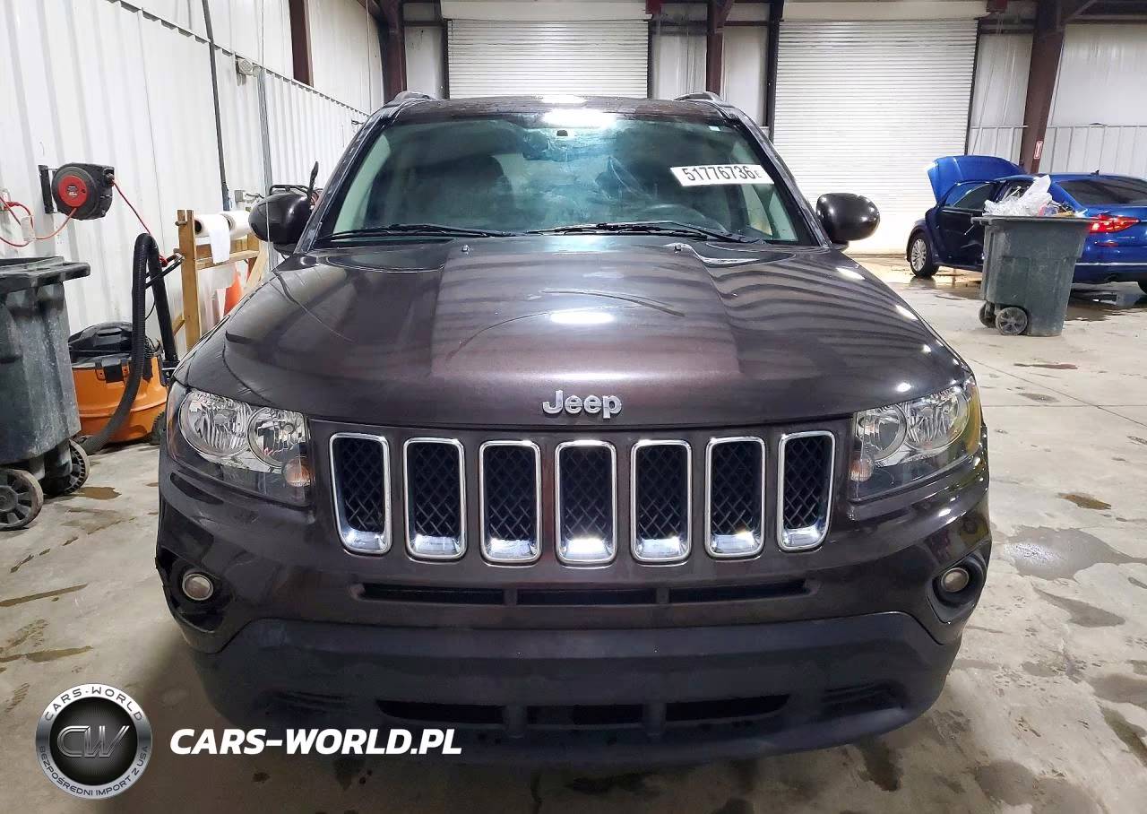 2014 Jeep Compass Latitude VIN:1C4NJDEB6ED665117 - 5