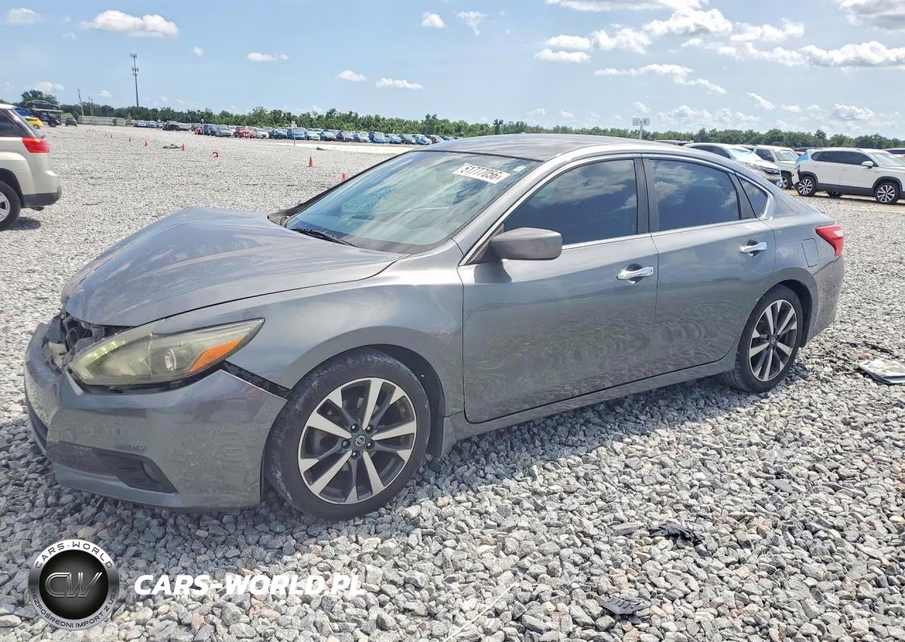 2016 Nissan Altima 2.5 Sr – zdjęcie 1 z 13