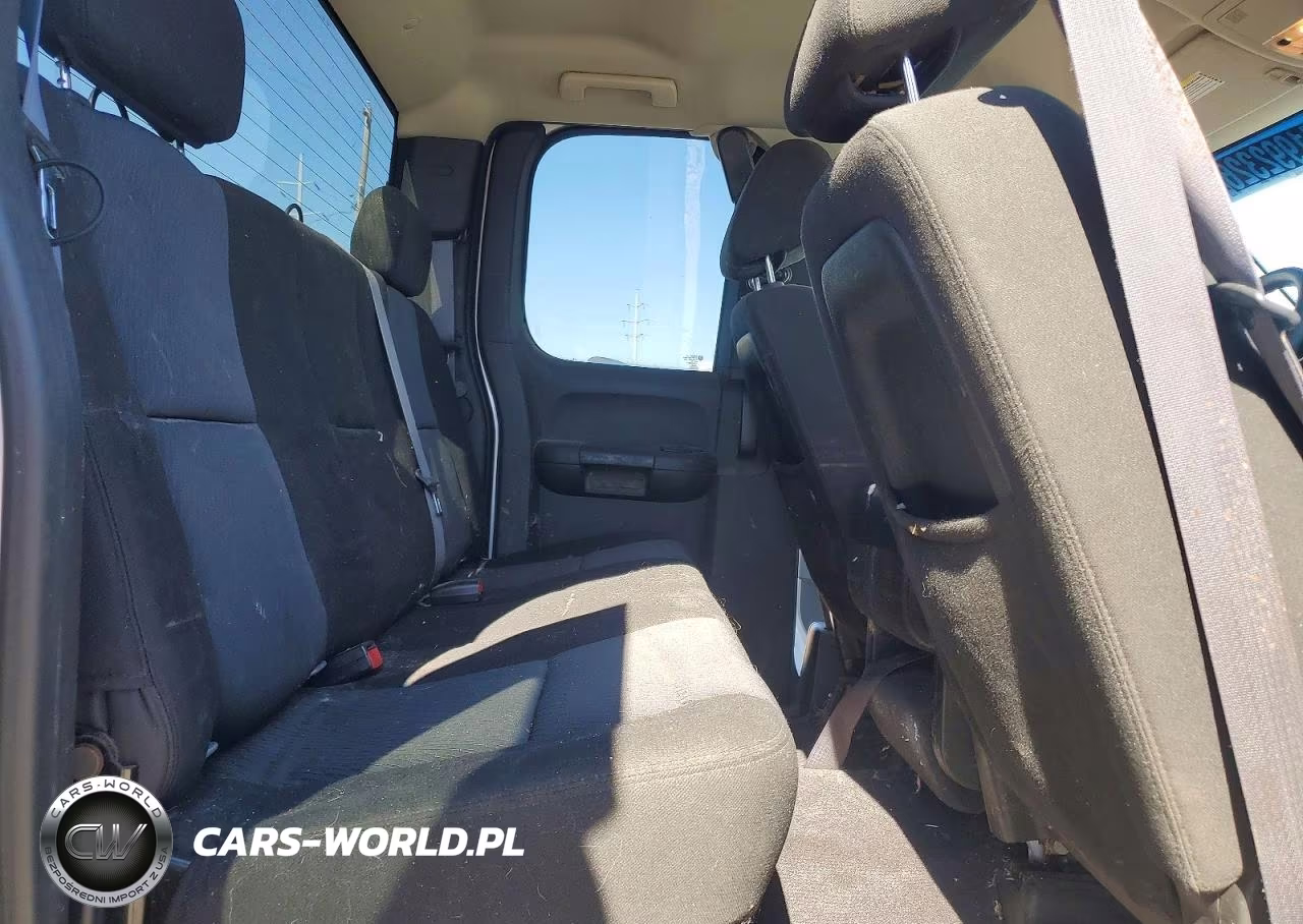 2011 Chevrolet Silverado K1500 Ls VIN:1GCRKREA4BZ223647 - 10