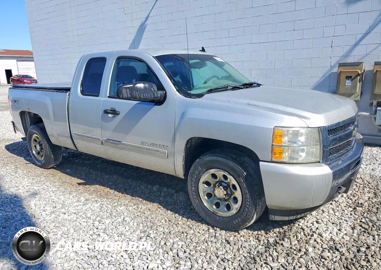 2011 Chevrolet Silverado K1500 Ls VIN:1GCRKREA4BZ223647 - 4