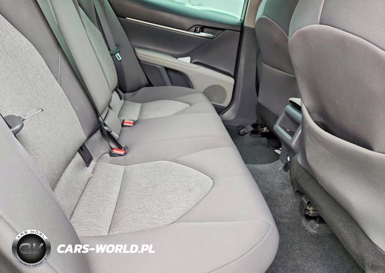 2022 Toyota Camry Le VIN:4T1C31AK6NU599864 - 10