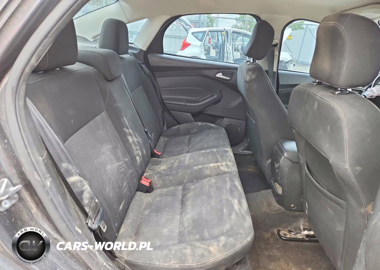 2017 Ford Focus Se VIN:1FADP3FE0HL314345 - 10
