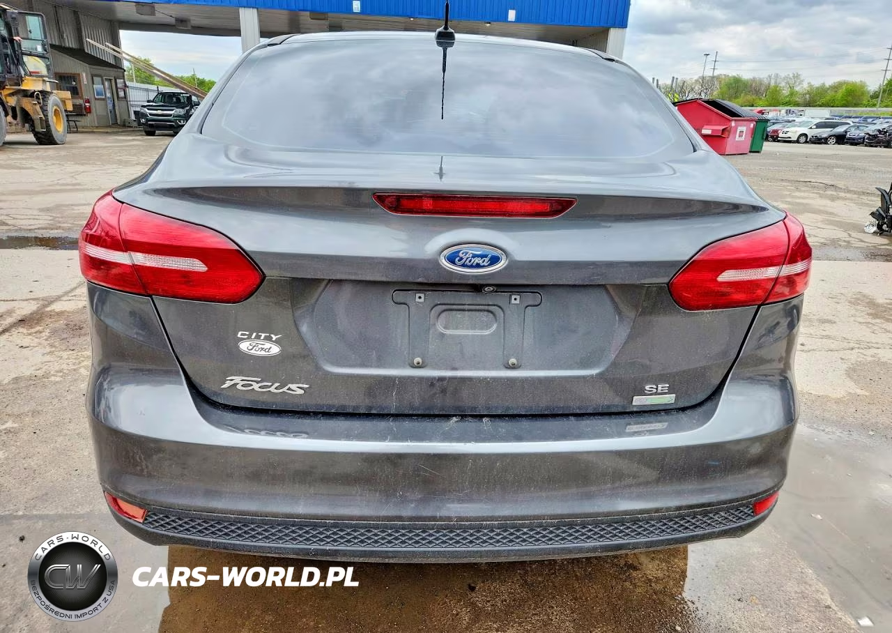 2017 Ford Focus Se VIN:1FADP3FE0HL314345 - 6