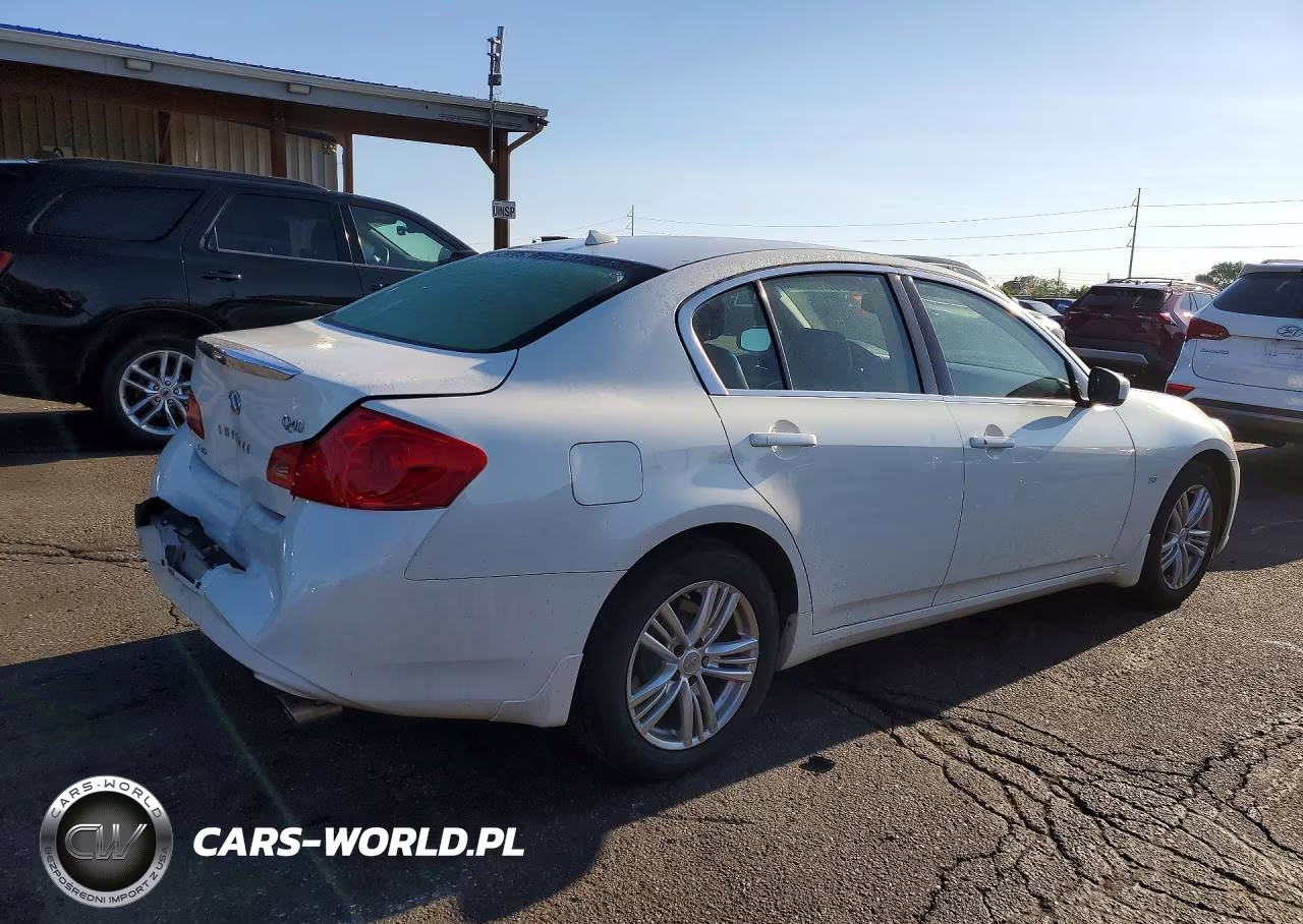 2015 Infiniti Q40 Base VIN:JN1CV6AR8FM650701 - 3