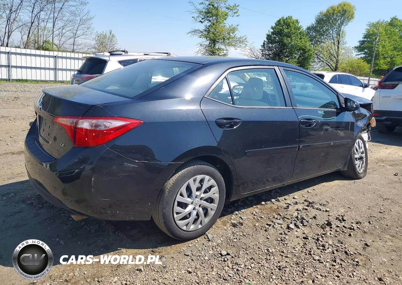 2019 Toyota Corolla Le VIN:2T1BURHE3KC177474 - 3