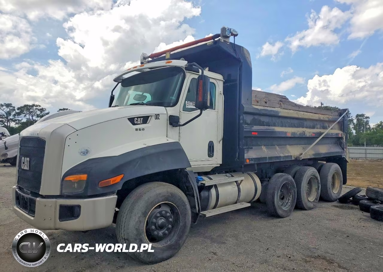 2015 Caterpillar Ct660 - Semi Truck VIN:3HTJGTKT7FN708953 - 2