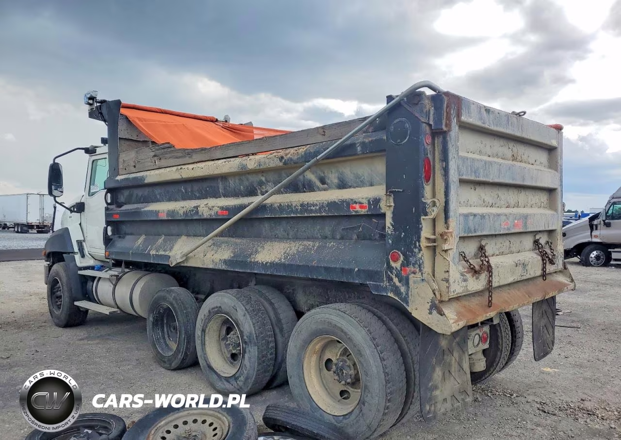2015 Caterpillar Ct660 - Semi Truck VIN:3HTJGTKT7FN708953 - 3