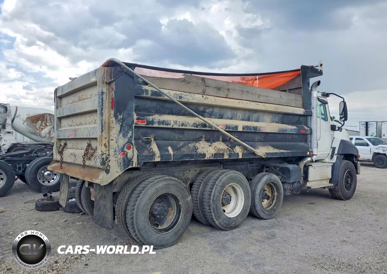 2015 Caterpillar Ct660 - Semi Truck VIN:3HTJGTKT7FN708953 - 4