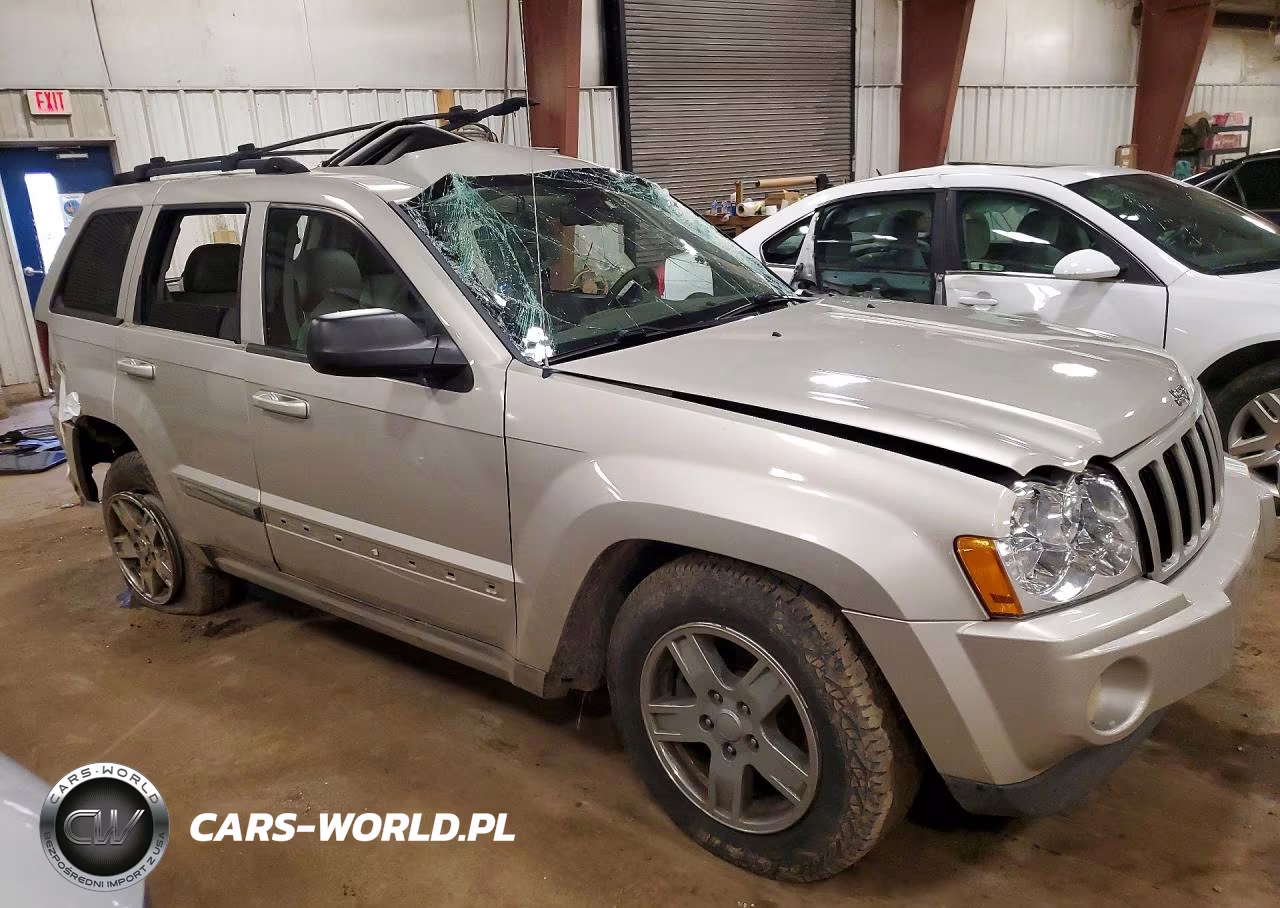 2007 Jeep Grand Cherokee Laredo VIN:1J8GR48K27C652329 - 4