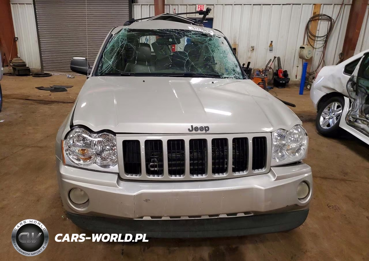 2007 Jeep Grand Cherokee Laredo VIN:1J8GR48K27C652329 - 5