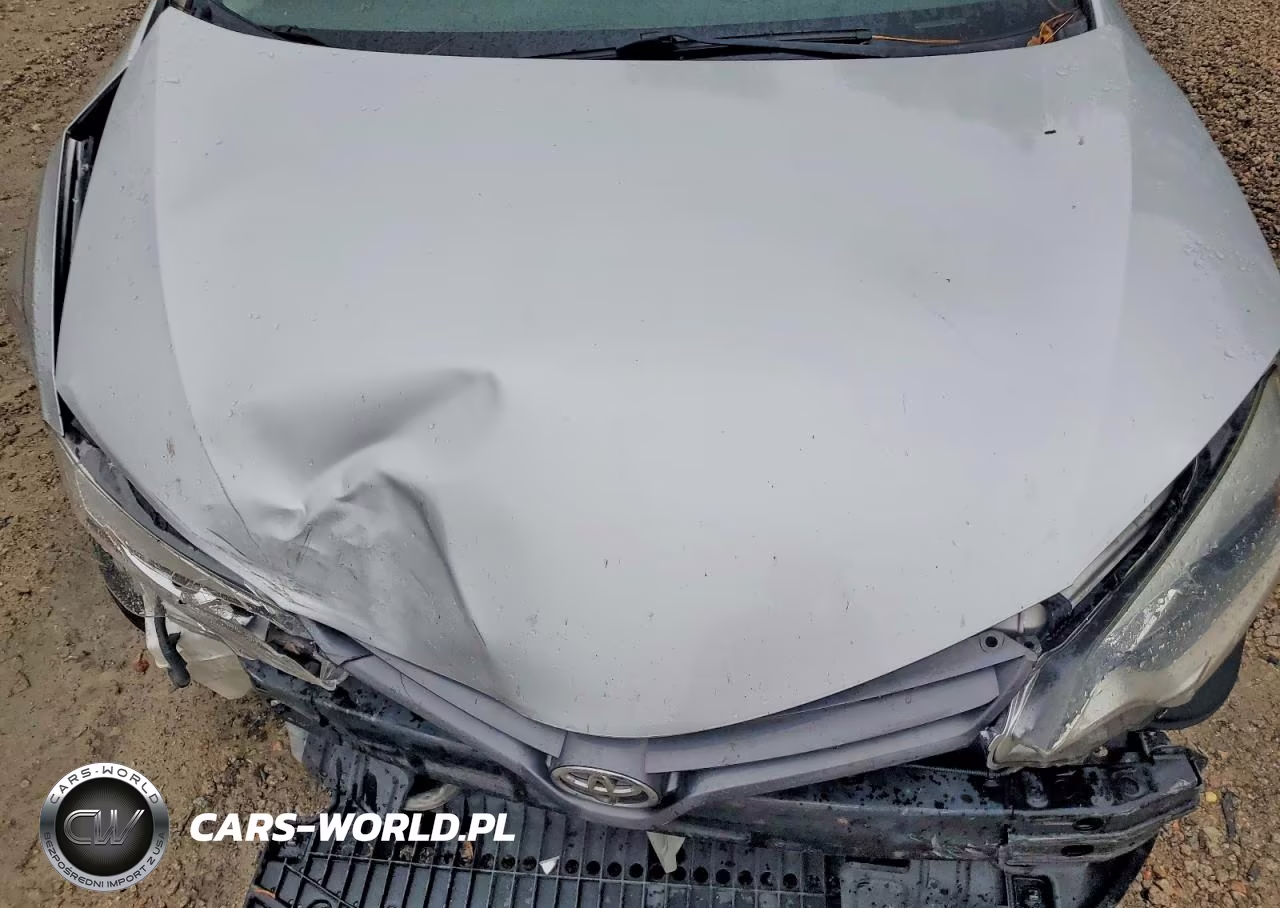 2015 Toyota Corolla Le VIN:2T1BURHE5FC464241 - 11