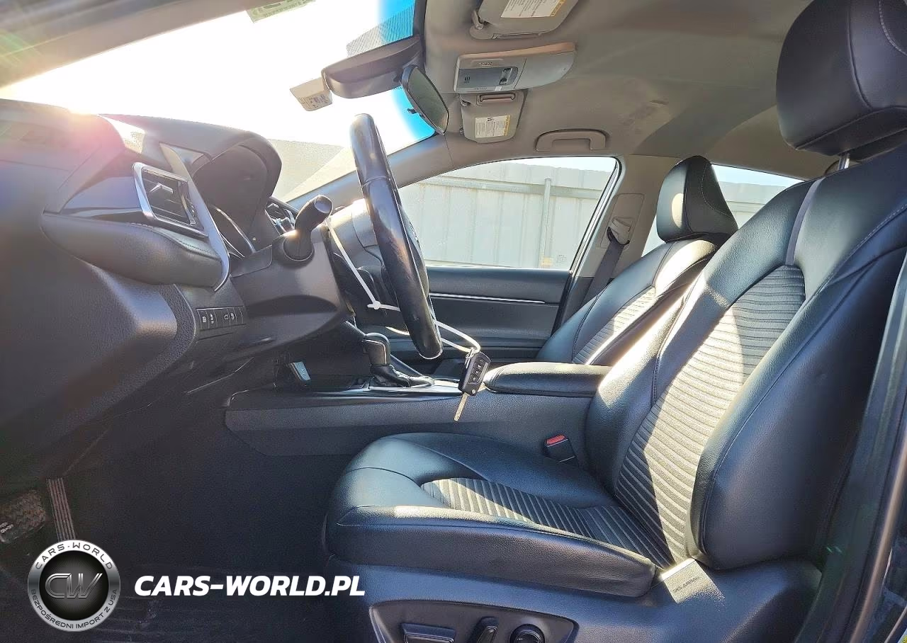 2018 Toyota Camry Se VIN:4T1B11HK2JU657082 - 7