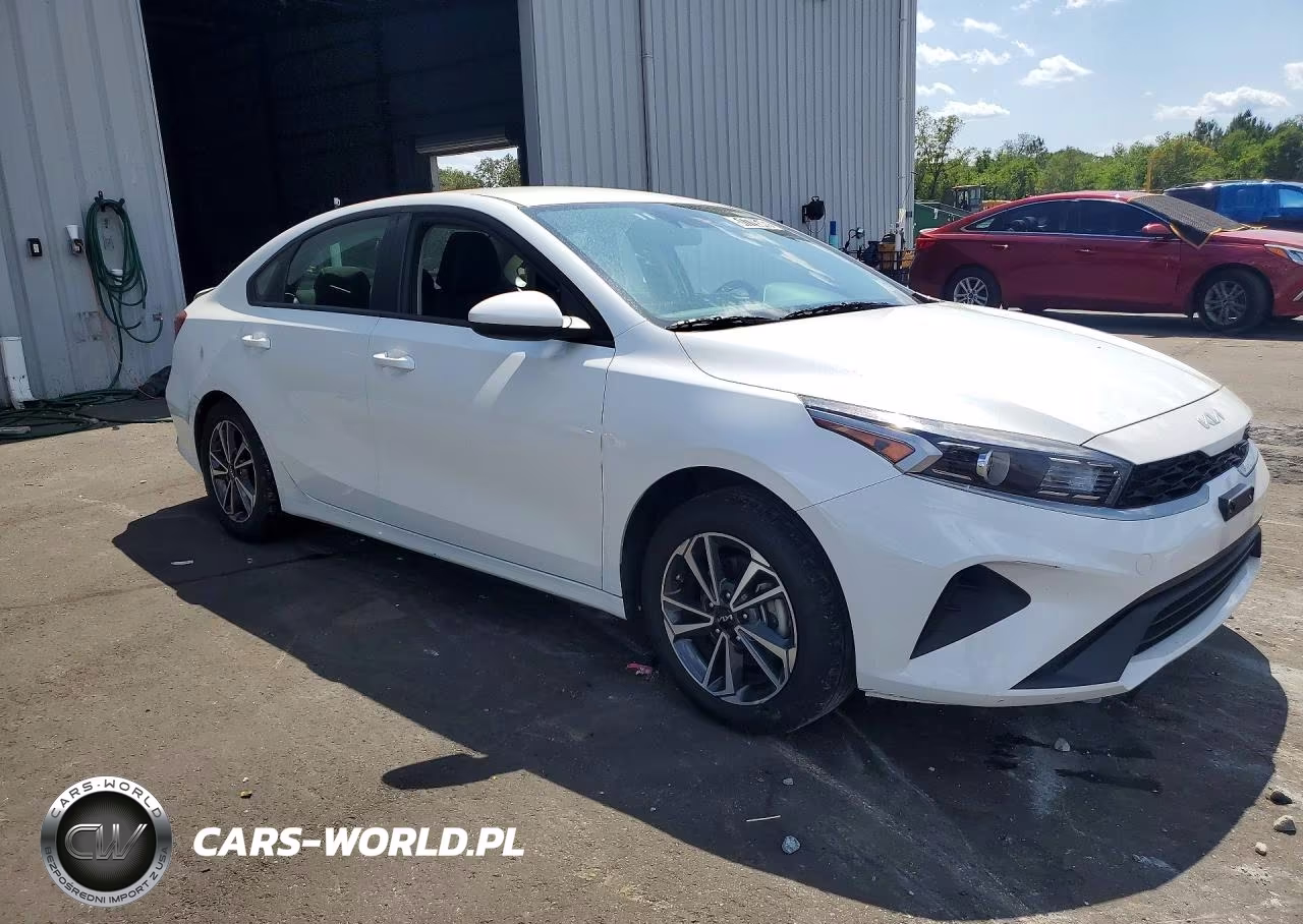 2024 Kia Forte Lxs VIN:3KPF24AD8RE762915 - 4
