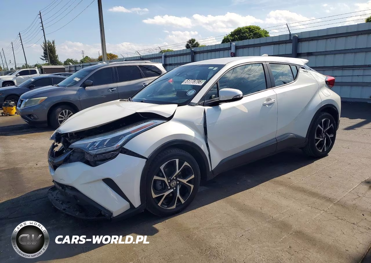 2020 Toyota C-Hr Xle – zdjęcie 1 z 13