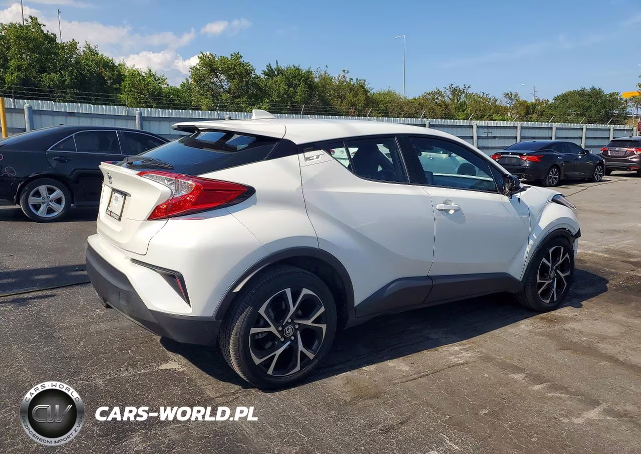 2020 Toyota C-Hr Xle VIN:NMTKHMBX4LR112271 - 3