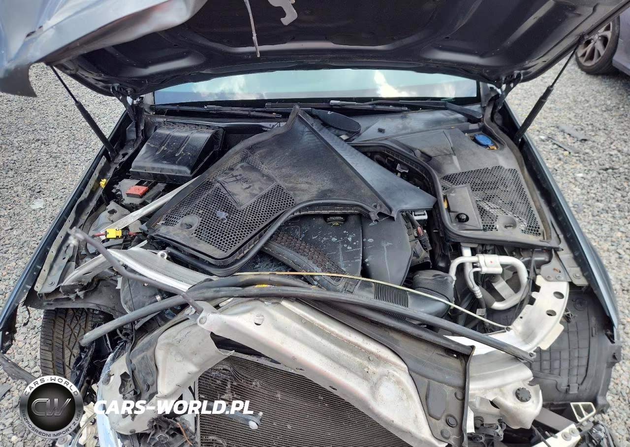 2019 Mercedes-Benz C 300 VIN:55SWF8DB6KU306285 - 11