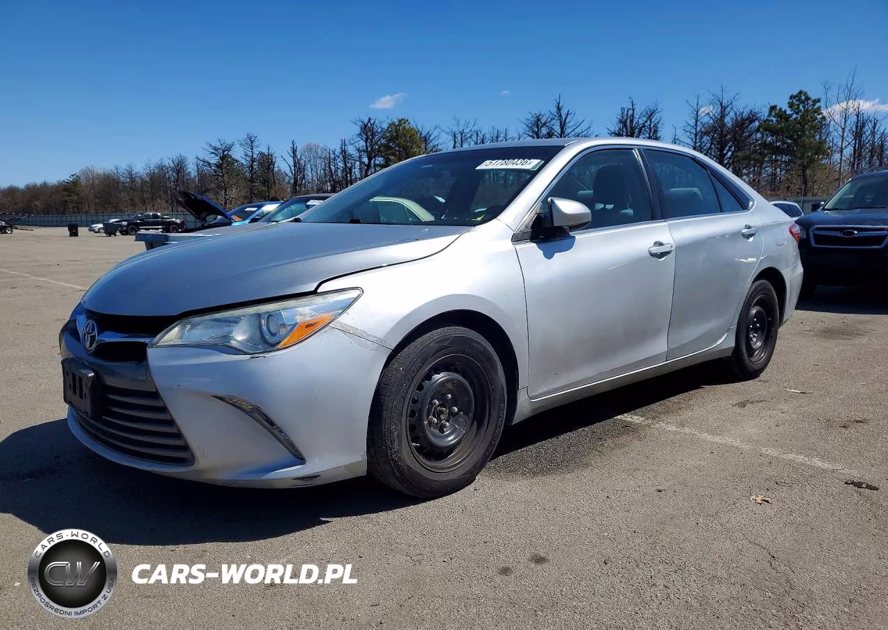 2016 Toyota Camry Le