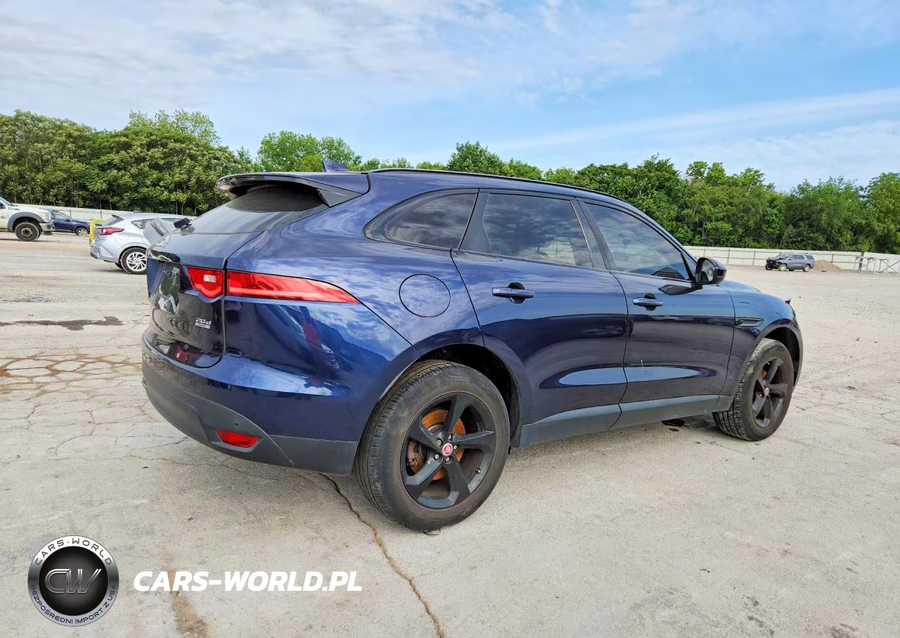 2017 Jaguar F-Pace Prestige VIN:SADCK2BN7HA496243 - 3