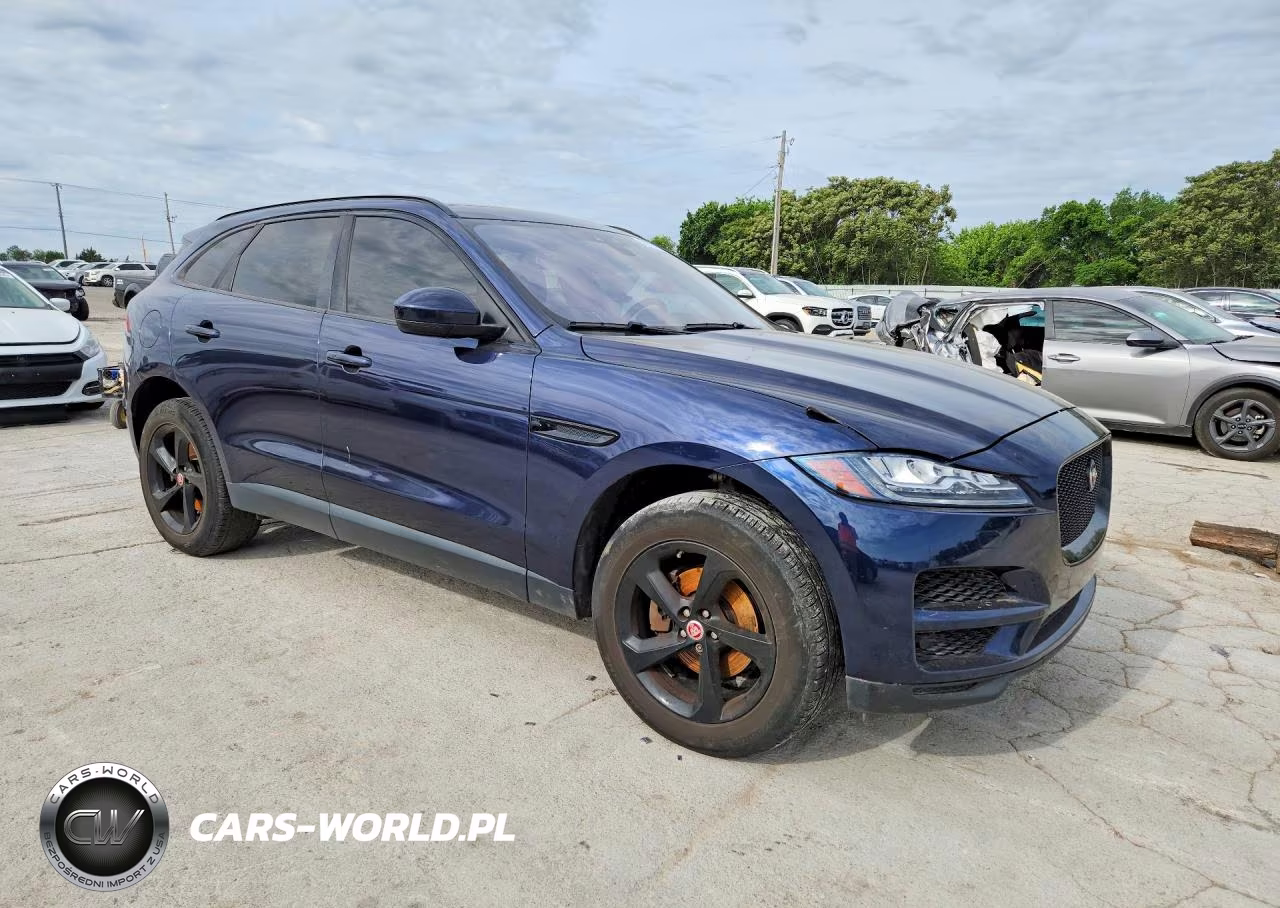 2017 Jaguar F-Pace Prestige VIN:SADCK2BN7HA496243 - 4