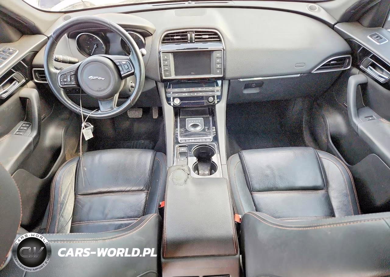 2017 Jaguar F-Pace Prestige VIN:SADCK2BN7HA496243 - 8