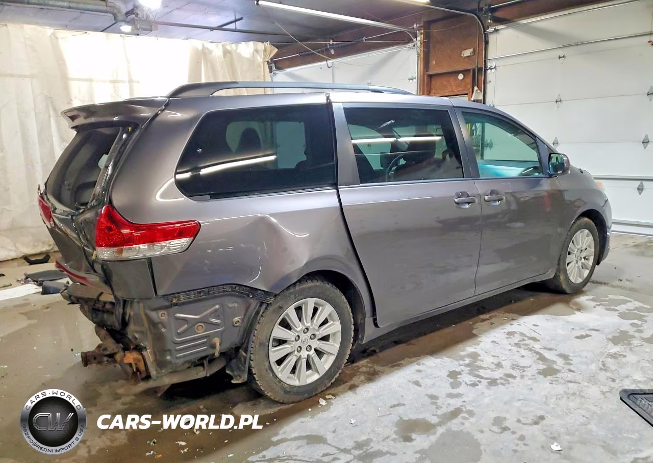 2014 Toyota Sienna Le VIN:5TDJK3DC5ES081683 - 3