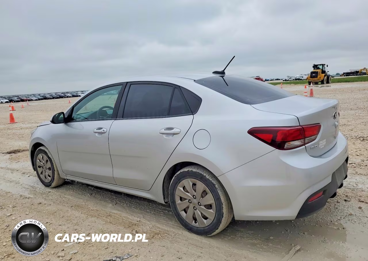 2018 Kia Rio S VIN:3KPA24ABXJE075917 - 2