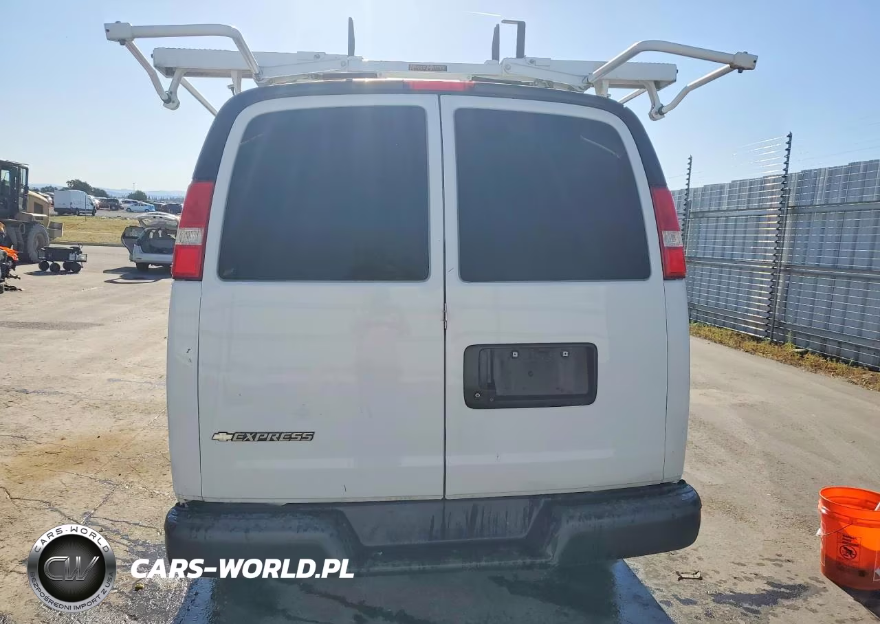 2020 Chev Express G2500 VIN:1GCWGAFP7L1185758 - 6