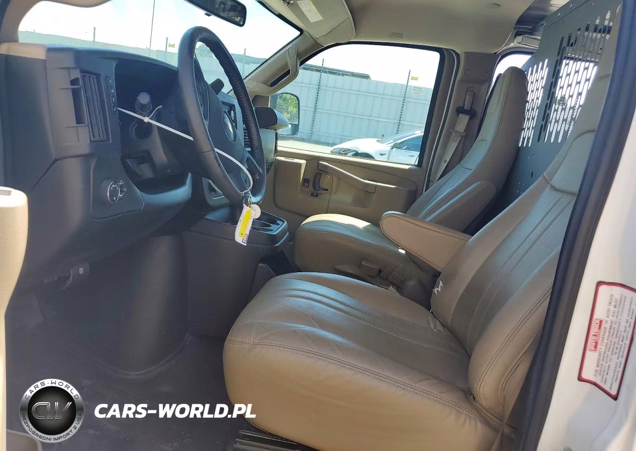2020 Chev Express G2500 VIN:1GCWGAFP7L1185758 - 7