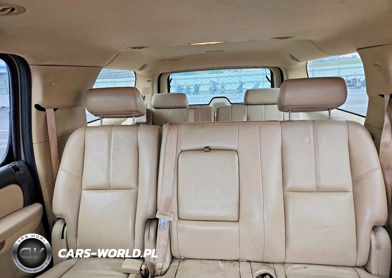2007 Chevrolet Suburban K1500 VIN:1GNFK163X7J170521 - 10