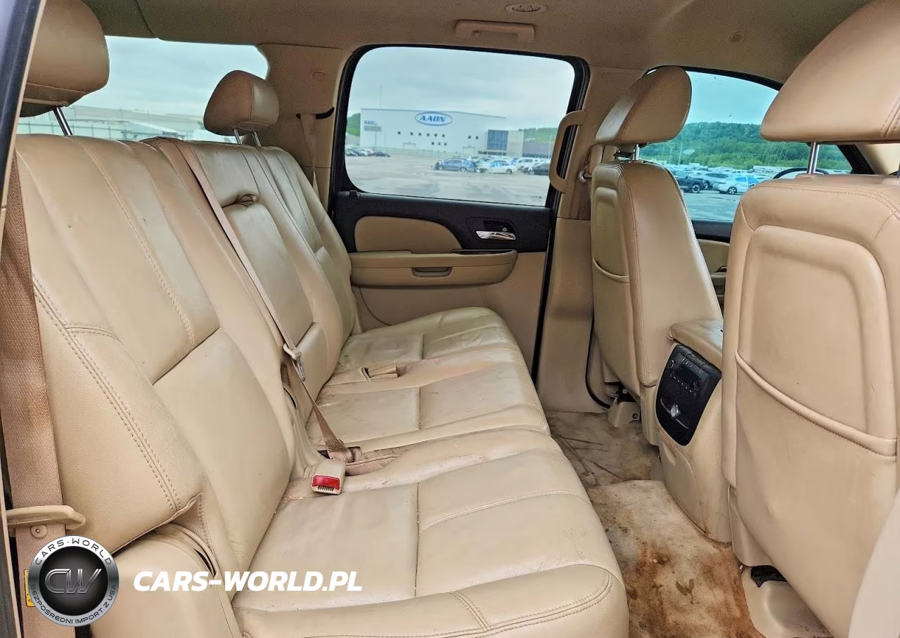 2007 Chevrolet Suburban K1500 VIN:1GNFK163X7J170521 - 11