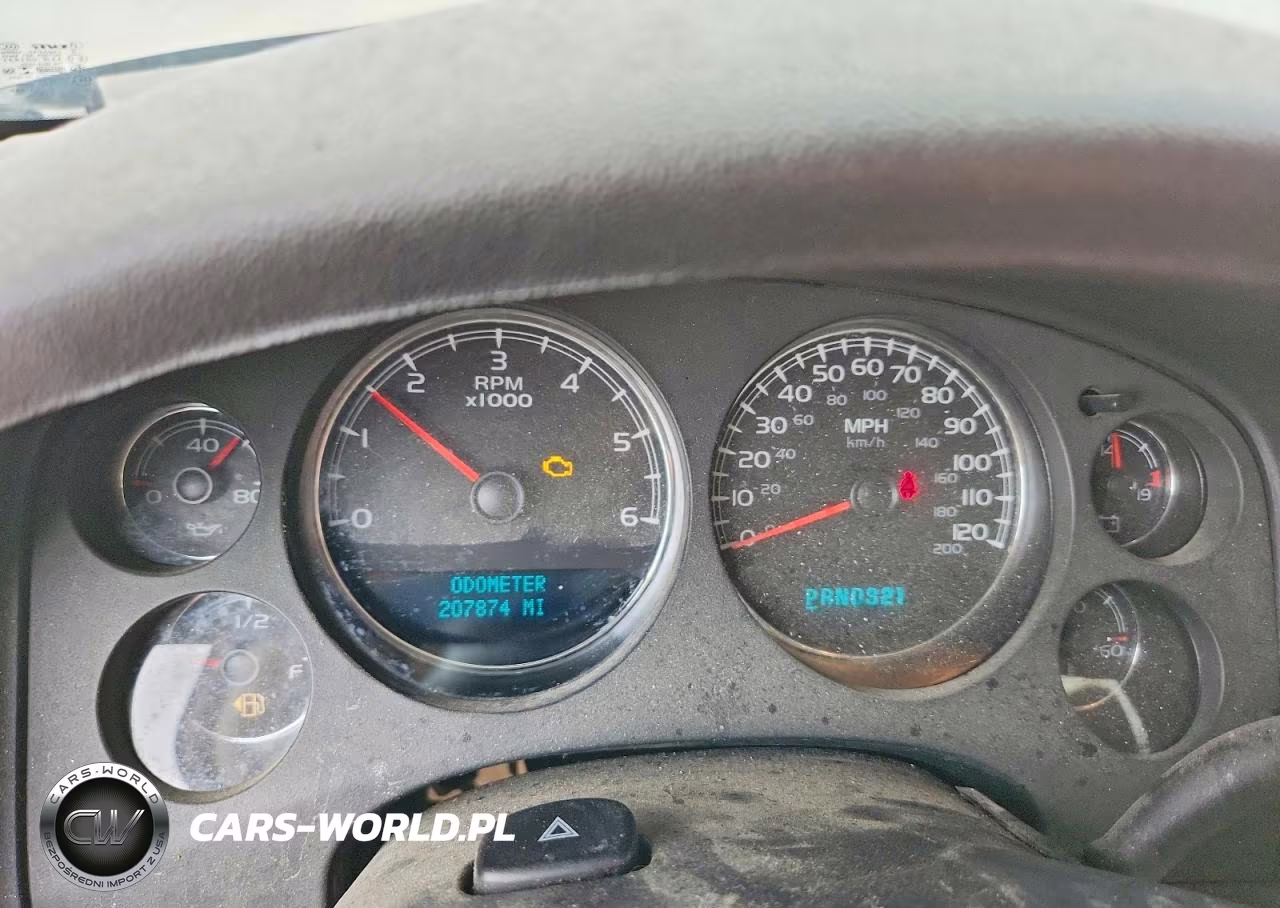 2007 Chevrolet Suburban K1500 VIN:1GNFK163X7J170521 - 9