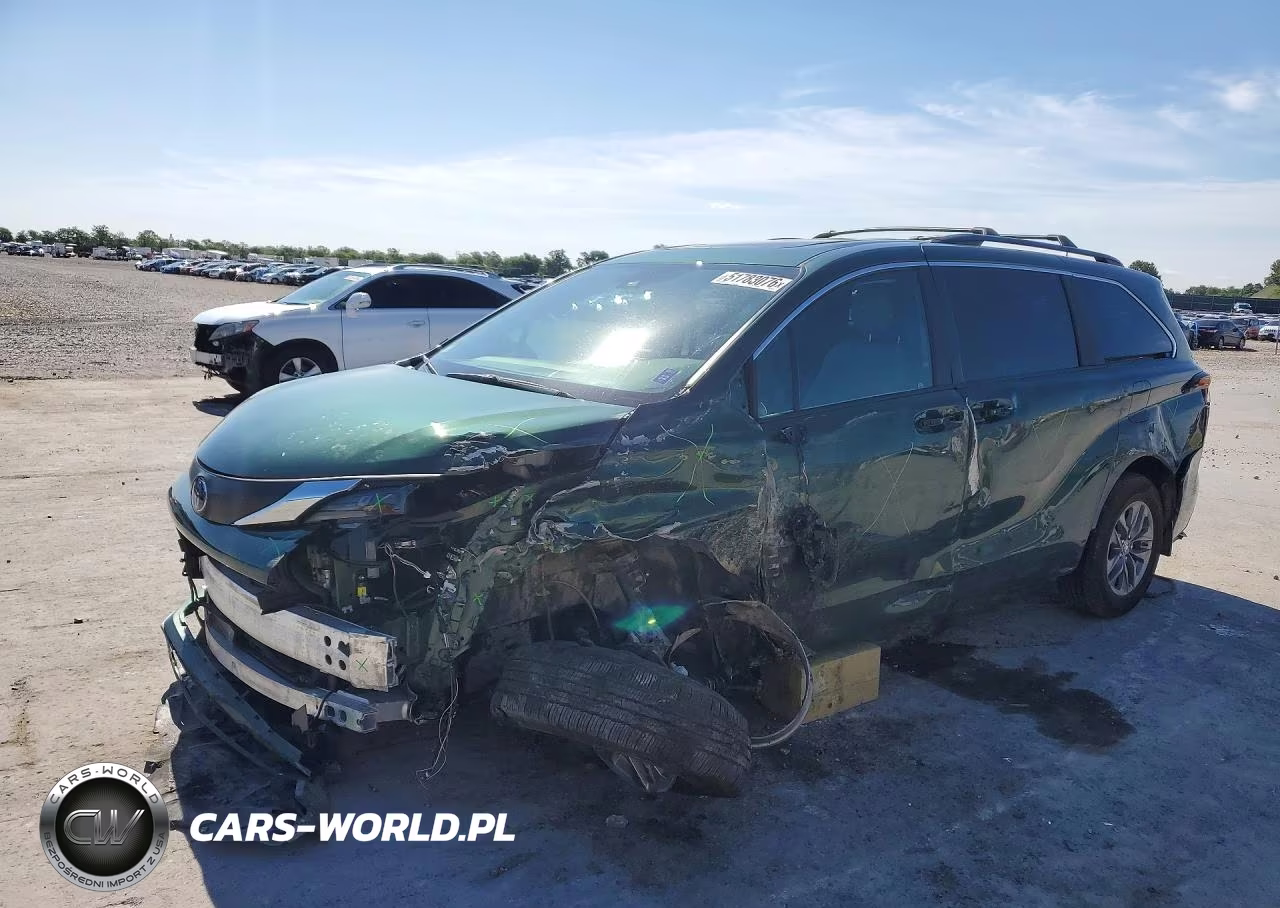 2025 Toyota Sienna Xle 7-Passenger – zdjęcie 1 z 13