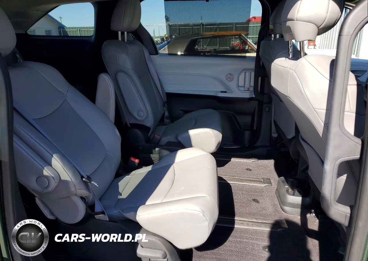 2025 Toyota Sienna Xle 7-Passenger VIN:5TDJSKFC8SS181733 - 11