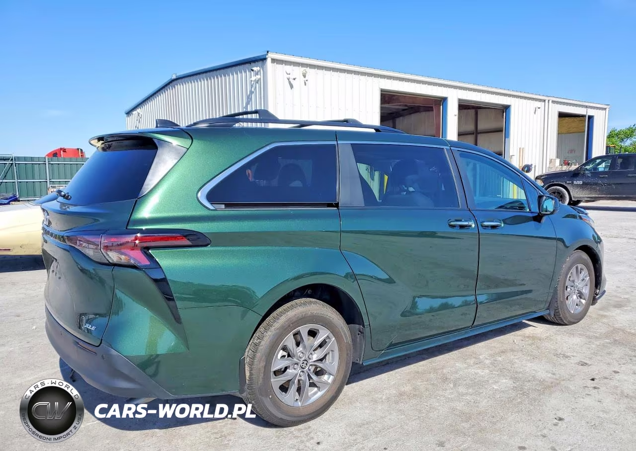 2025 Toyota Sienna Xle 7-Passenger VIN:5TDJSKFC8SS181733 - 3