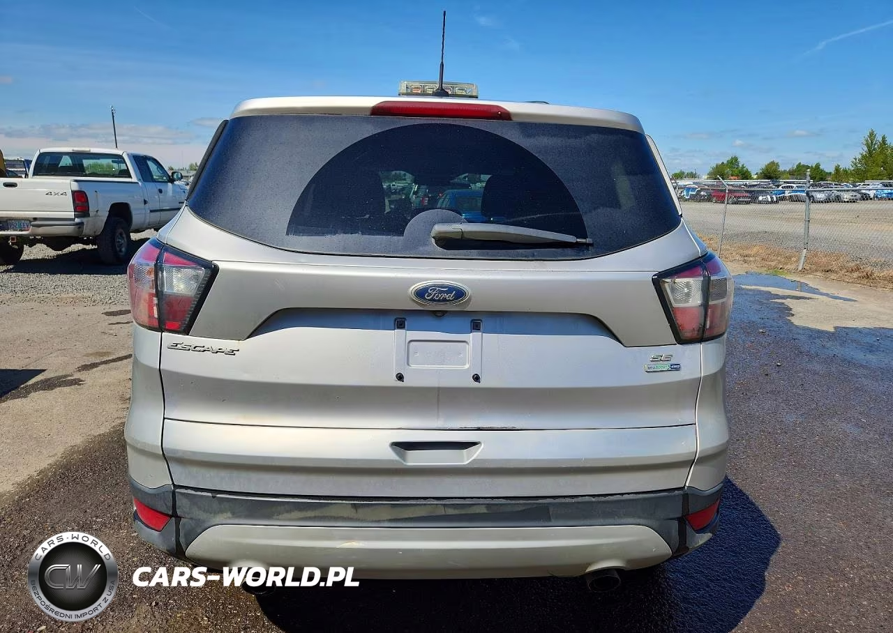 2017 Ford Escape Se VIN:1FMCU9GD2HUC38821 - 6