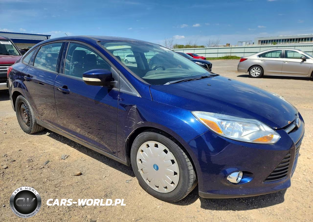 2012 Ford Focus Se VIN:1FAHP3F25CL128154 - 4